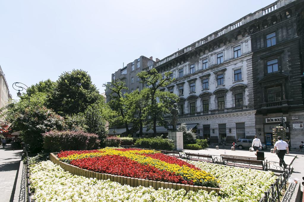 Apartmán Sweet Dreams At Oktogon Downtown Budapešť Exteriér fotografie